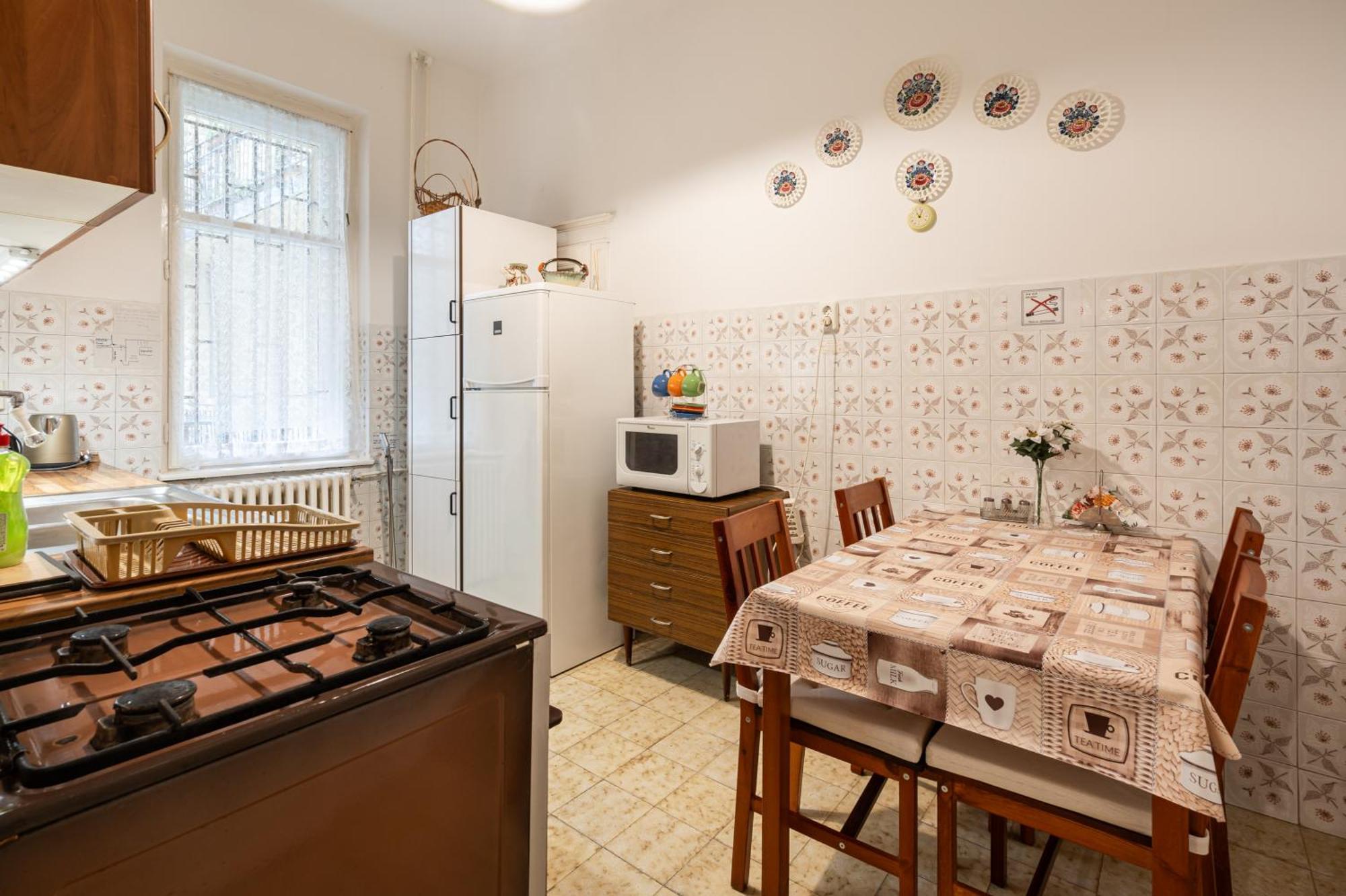 Bpr W21 Retro Home With Balcony Budapeste Exterior foto