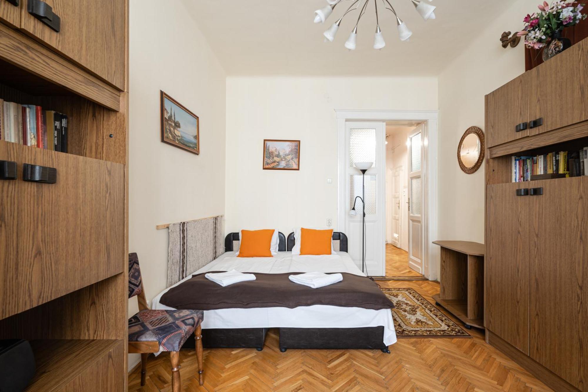 Bpr W21 Retro Home With Balcony Budapeste Exterior foto