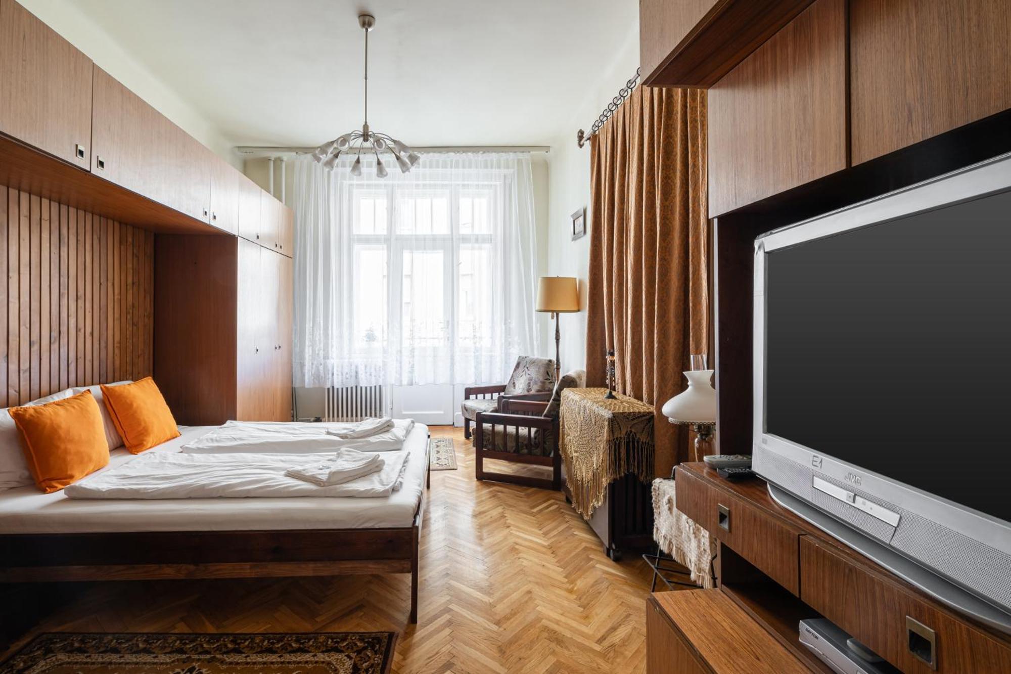 Bpr W21 Retro Home With Balcony Budapeste Exterior foto