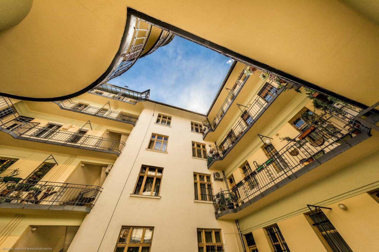 Bpr W21 Retro Home With Balcony Budapeste Exterior foto