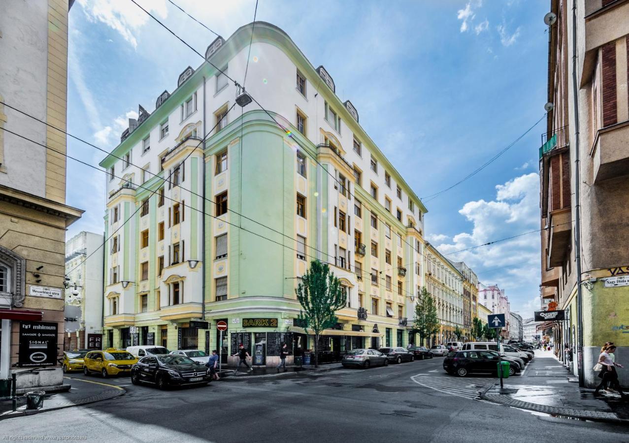 Bpr W21 Retro Home With Balcony Budapeste Exterior foto